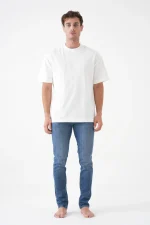 Ami Paris 'Tonal Logo' Embroidered T-Shirt – Bild 8