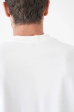 Ami Paris 'Tonal Logo' Embroidered T-Shirt – Bild 6