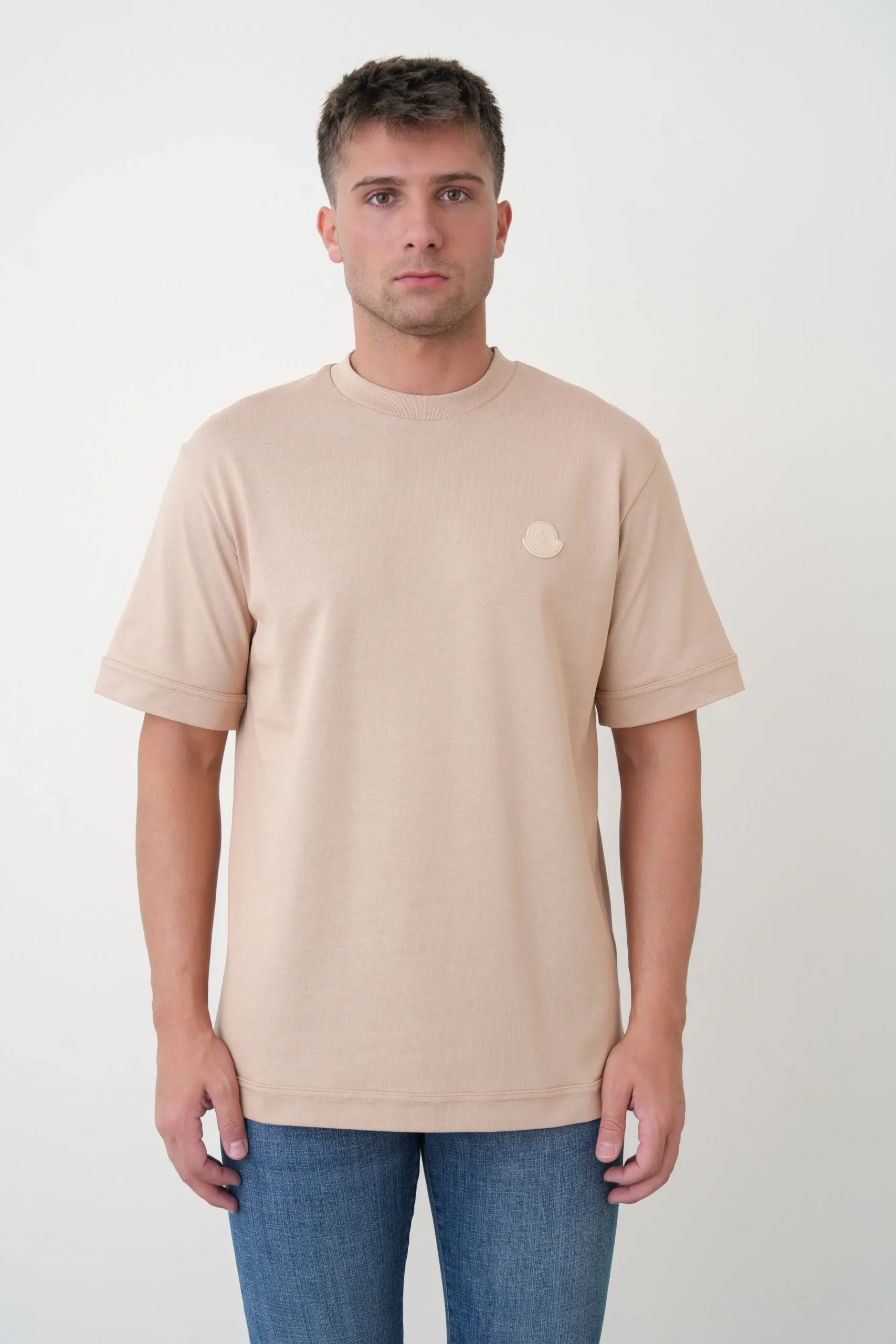 26 mayıs1830 Moncler 'Tonal Logo Patch' T-Shirt – Bild 1