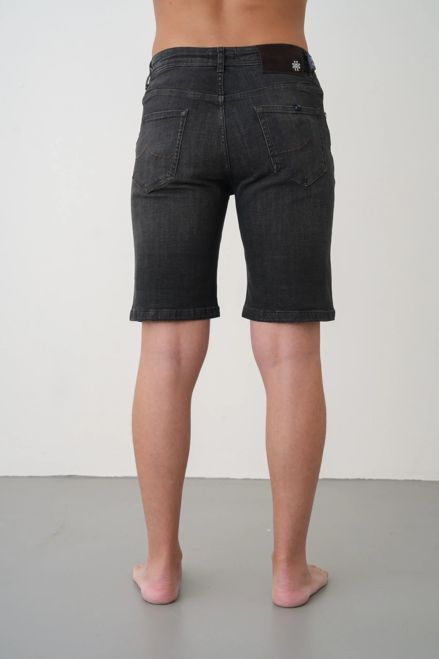 26 mayıs2175 Jacob Cohen Short Jean – Bild 1