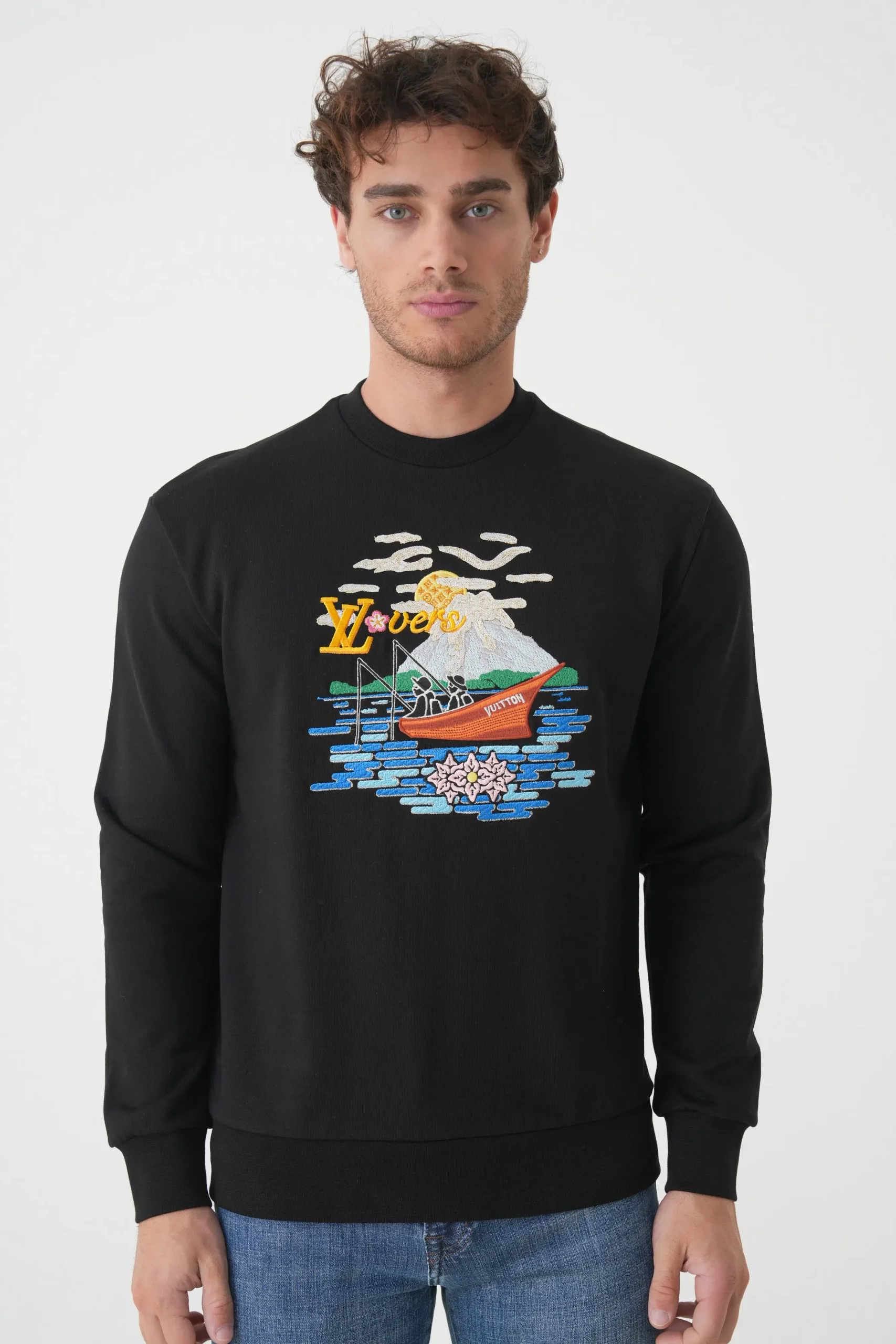 studio2025122939 Louis Vuitton x 'Pharell and Nigo' Embroidered Sweater – Bild 1