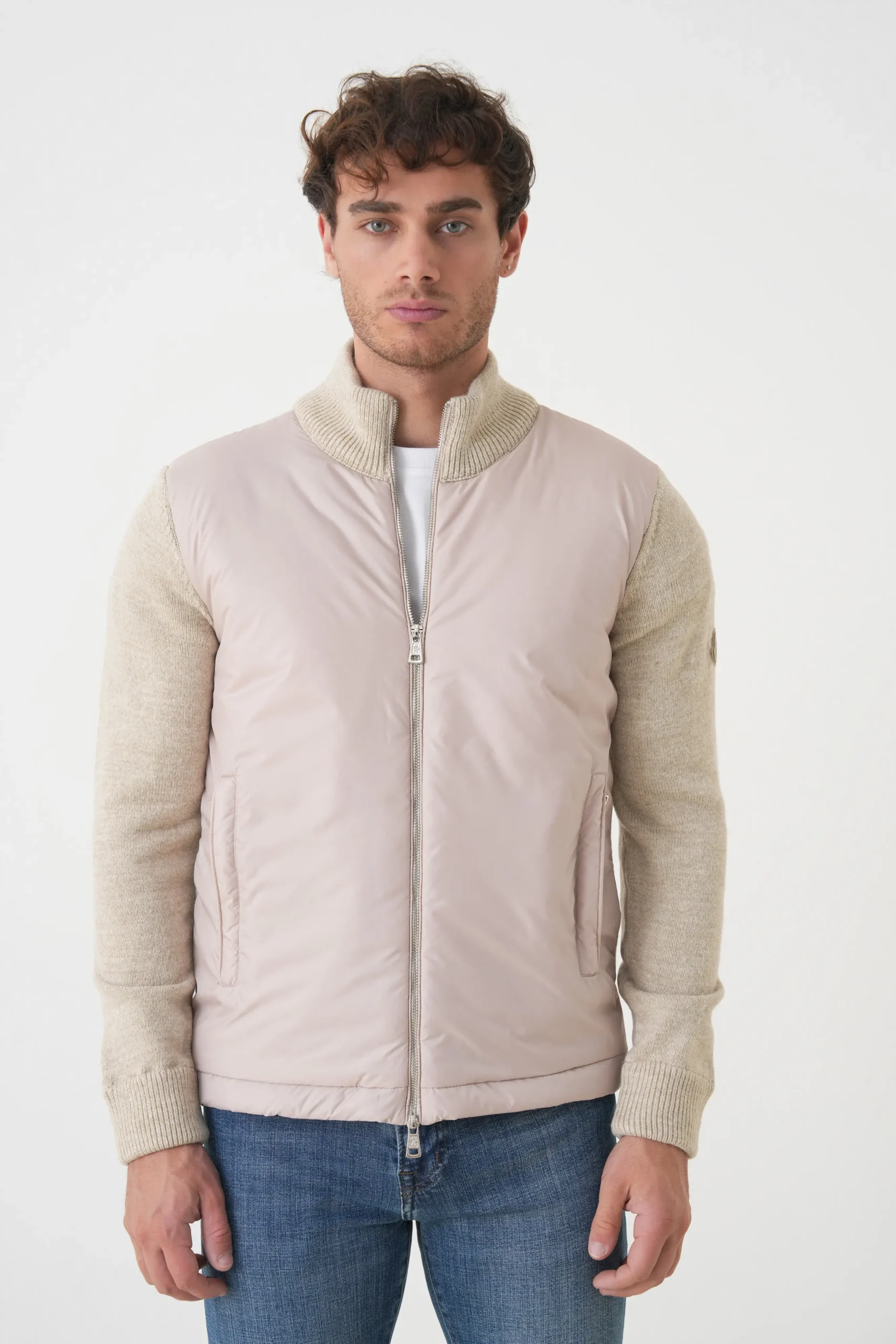 studio2025123010 Moncler Padded Logo Patch Jas – Bild 1