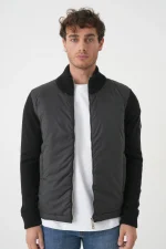 Moncler Padded Logo Patch Jas – Bild 3