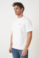 Ami Paris 'Red Heart' Embroidered T-Shirt – Bild 2